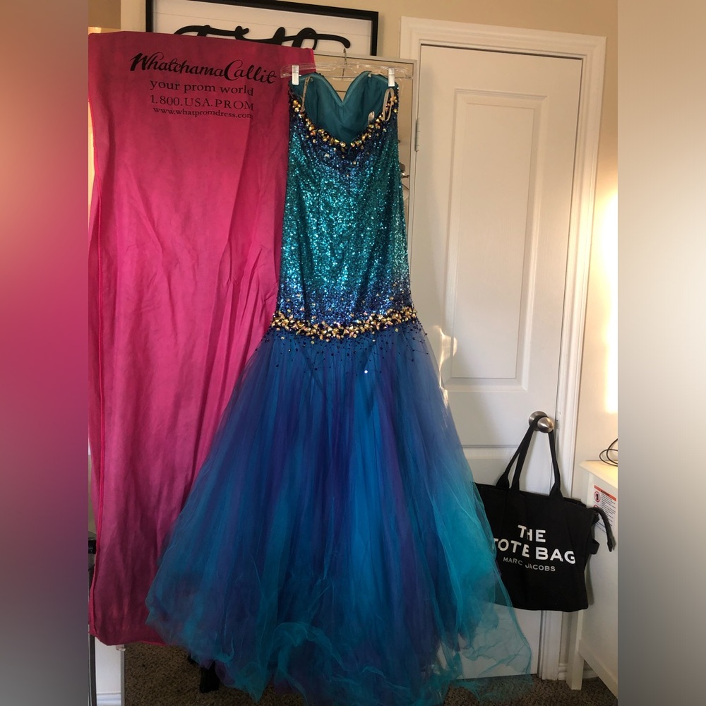 Prom dress